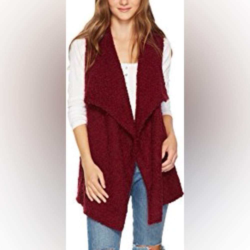 Lilypad Women’s Bobble plush sleeveless Fur Vest in red Cherry Wood